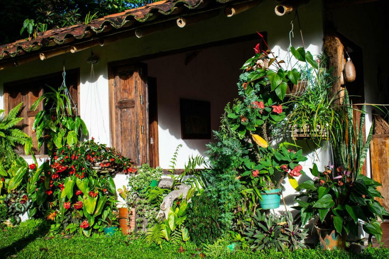 Casa El Cedro Bed & Breakfast Charala Exterior photo